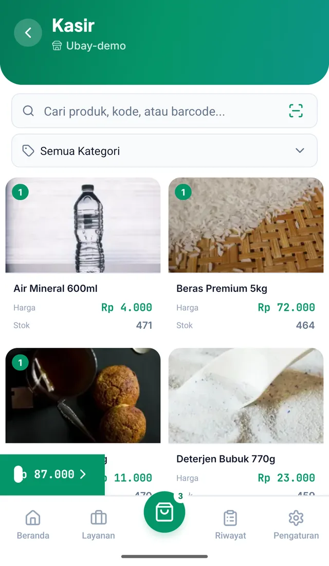 Layar kasir dengan daftar produk berfoto dan total keranjang